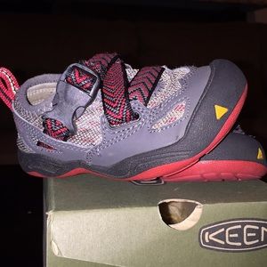 EUC Keen Kids Komodo Dragon, magnet and racing red